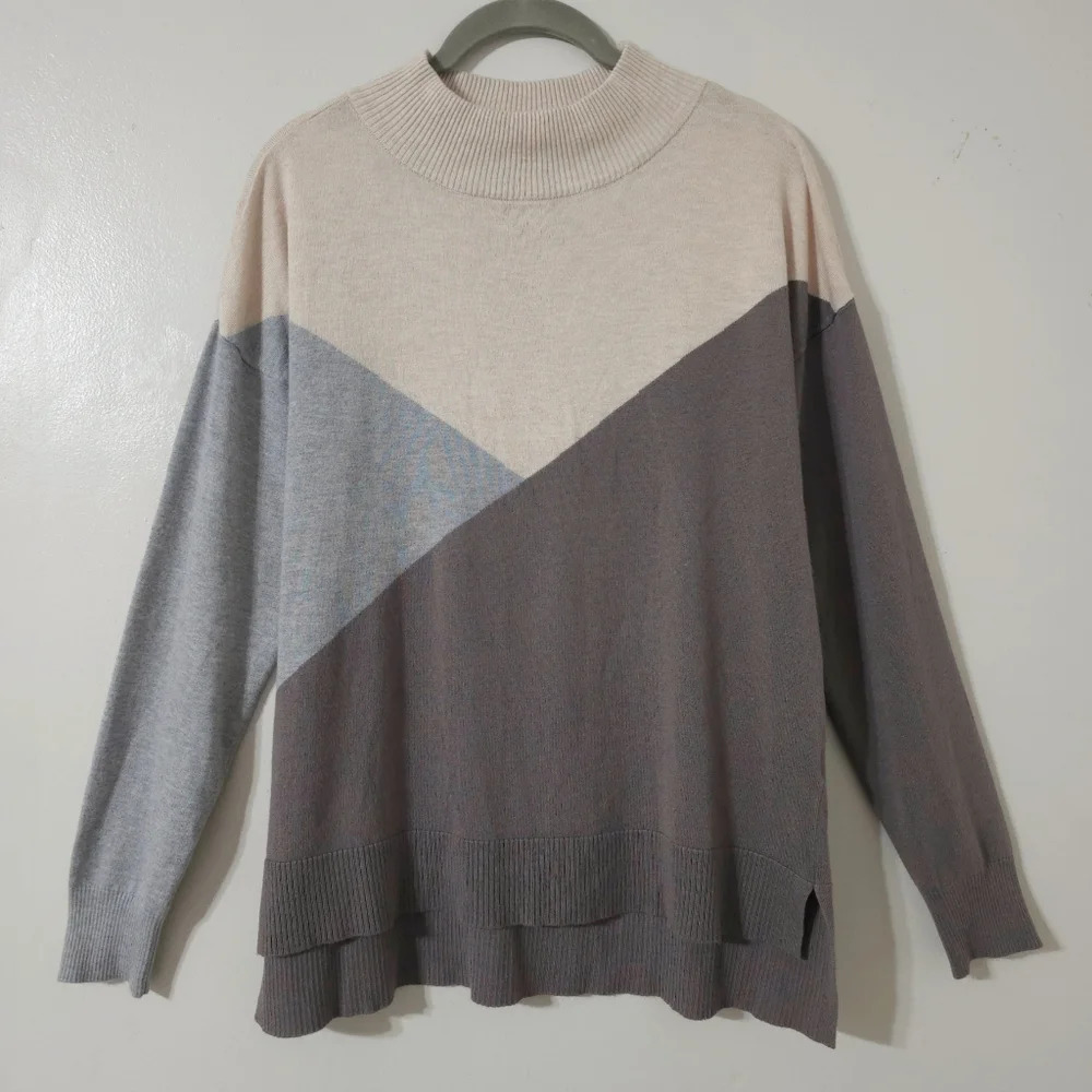 DEVOTION BY CYRUS Long Sleeve Mock Neck Colorblock High Low Pullover Sweater, S - Picture 2 of 14